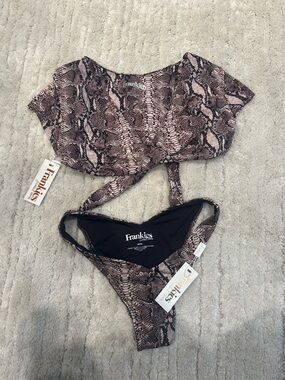 Frankies Bikini set